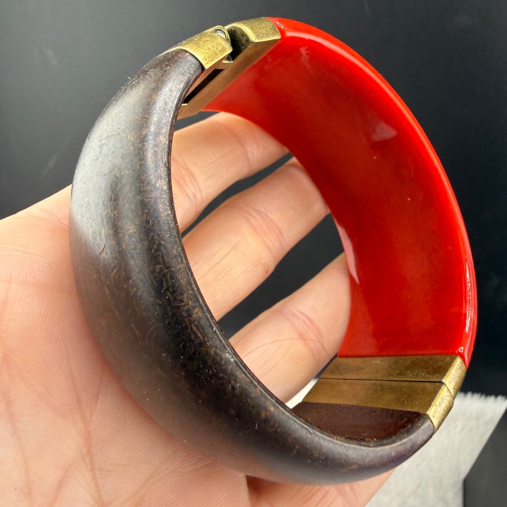 Vintage Bangle Bracelet Red Brown Wood Look Brass Hinge Chunky
 7.5